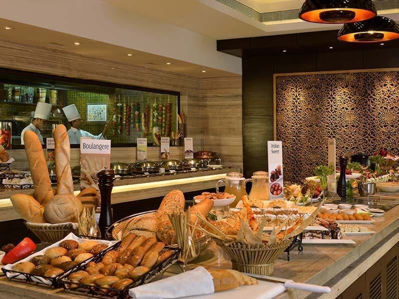 cuisines-and-restaurants-at-ghaziabad-hotels-fortune-inn-grazia